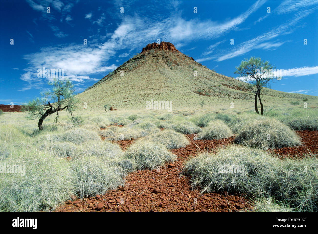 Ciel bleu au-dessus de la région de Pilbara, Australie occidentale, Australie Banque D'Images