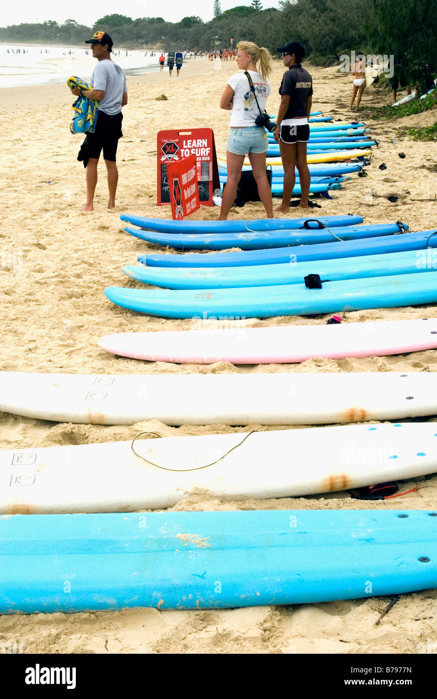Apprendre à surfer à l'école , Mooloolaba Sunshine Coast , Queensland , Australie Banque D'Images