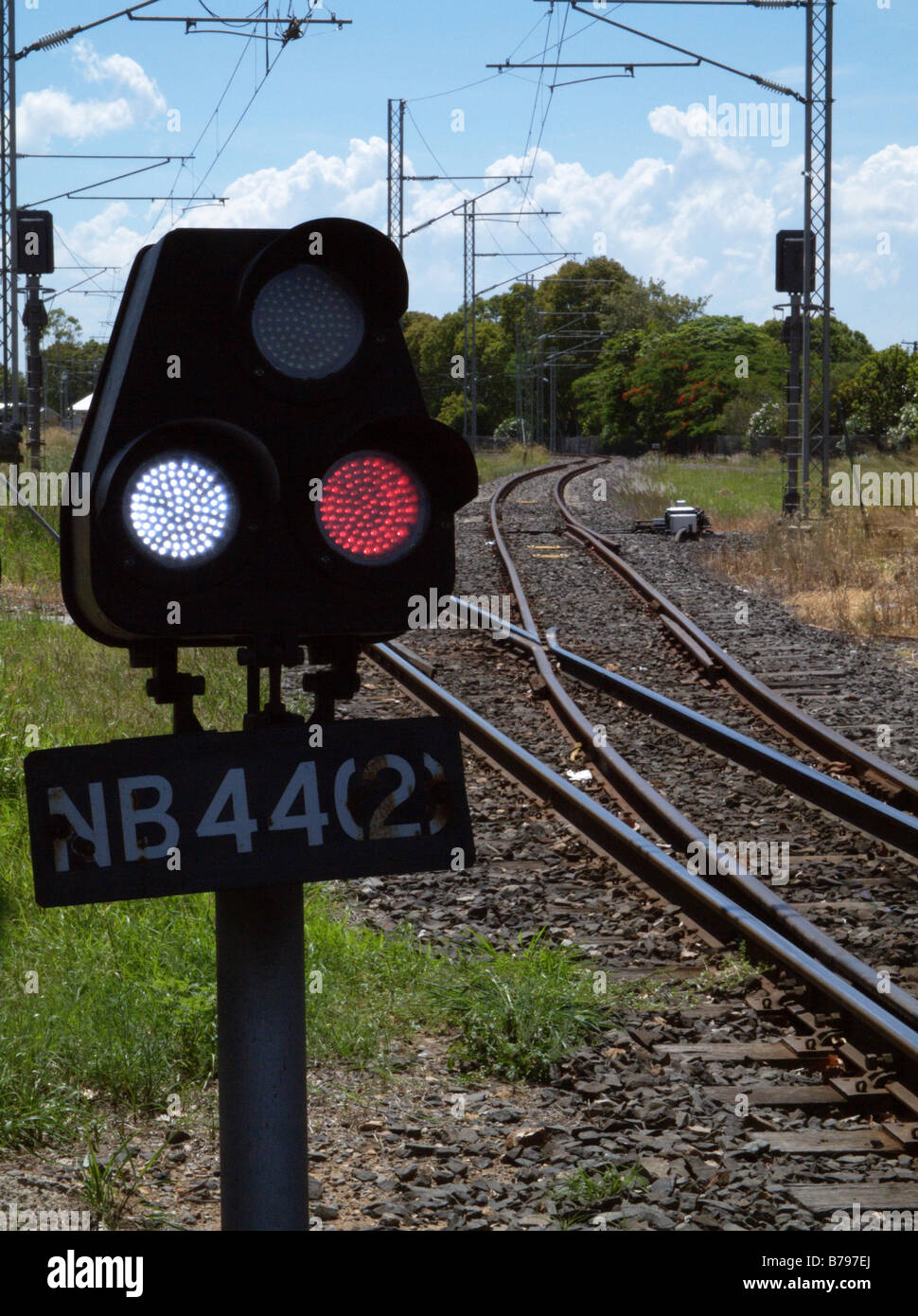 Train et signal rouge Banque de photographies et d’images à haute ...