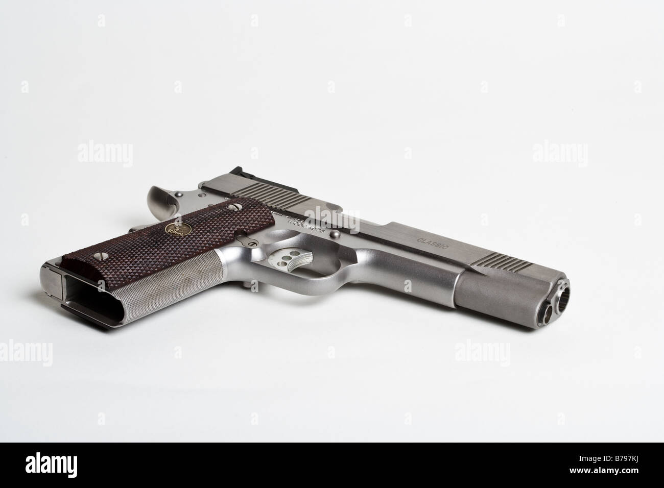 1911 un pistolet semi-automatique de style Banque D'Images