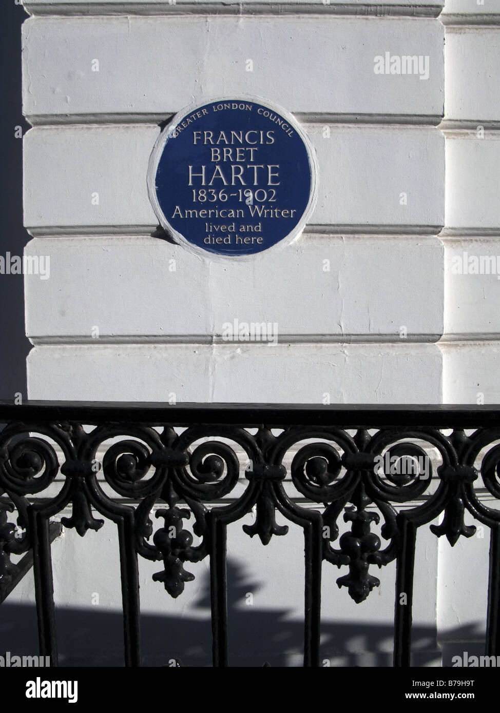 Blue Plaque à Lancaster Gate, Londres, où Francis Bret Harte a vécu. Banque D'Images