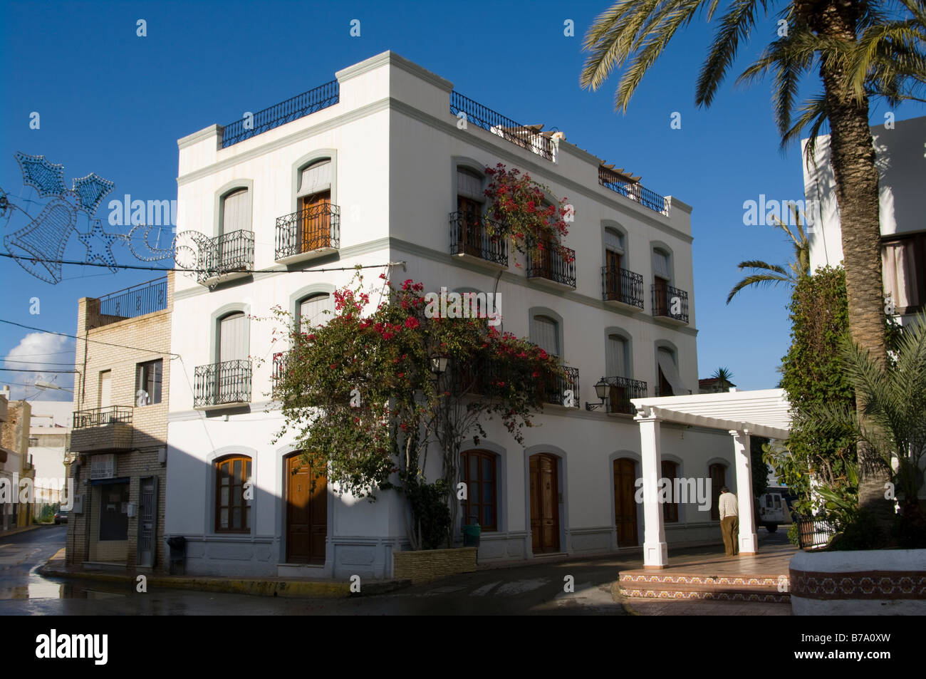 Murs blanc traditionnel espagnol Maison d'angle dans la Vera Almeria Espagne Banque D'Images