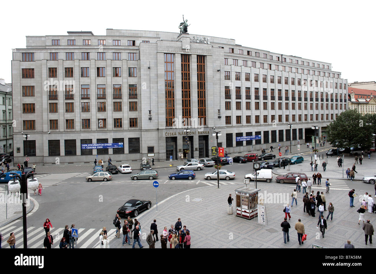Édifice de la Banque nationale tchèque à Prague, République Tchèque, Europe Banque D'Images