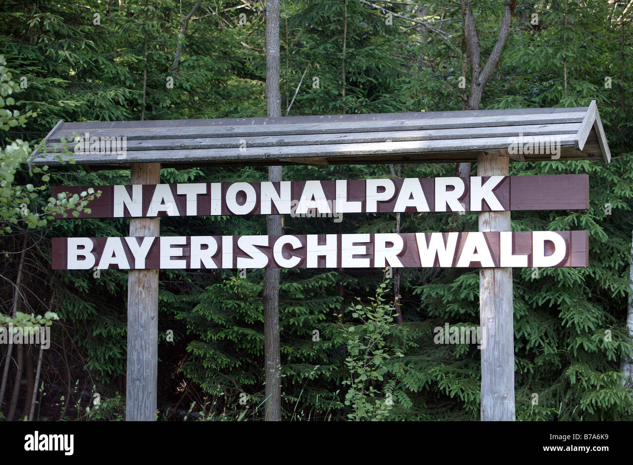 Inscrivez-vous au dessus de l'entrée du Parc National de la Forêt bavaroise près de Spiegelau, Bavaria, Germany, Europe Banque D'Images