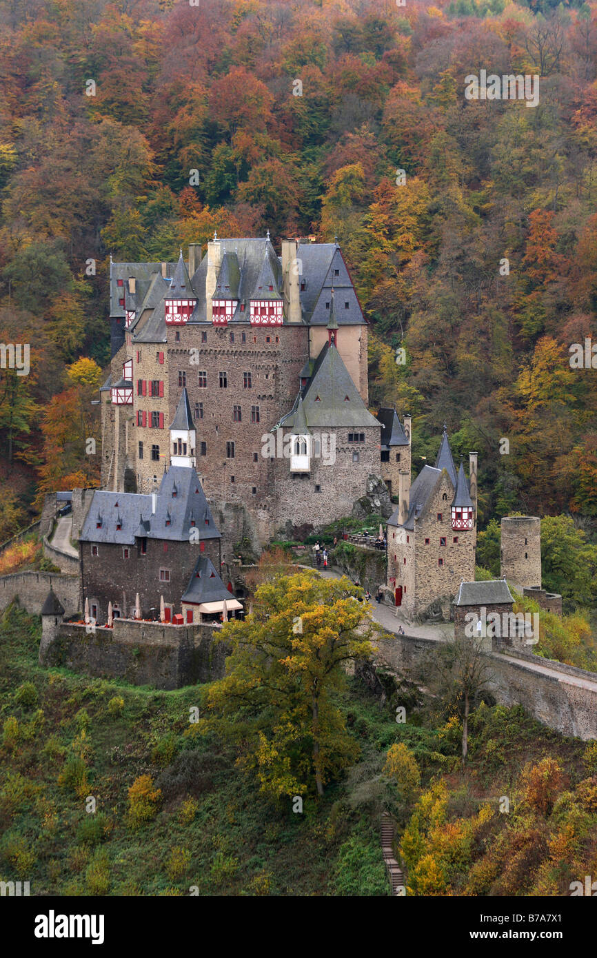 Burg Eltz, Château Eltz, Muenstermaifeld, Rhénanie-Palatinat, Allemagne, Europe Banque D'Images