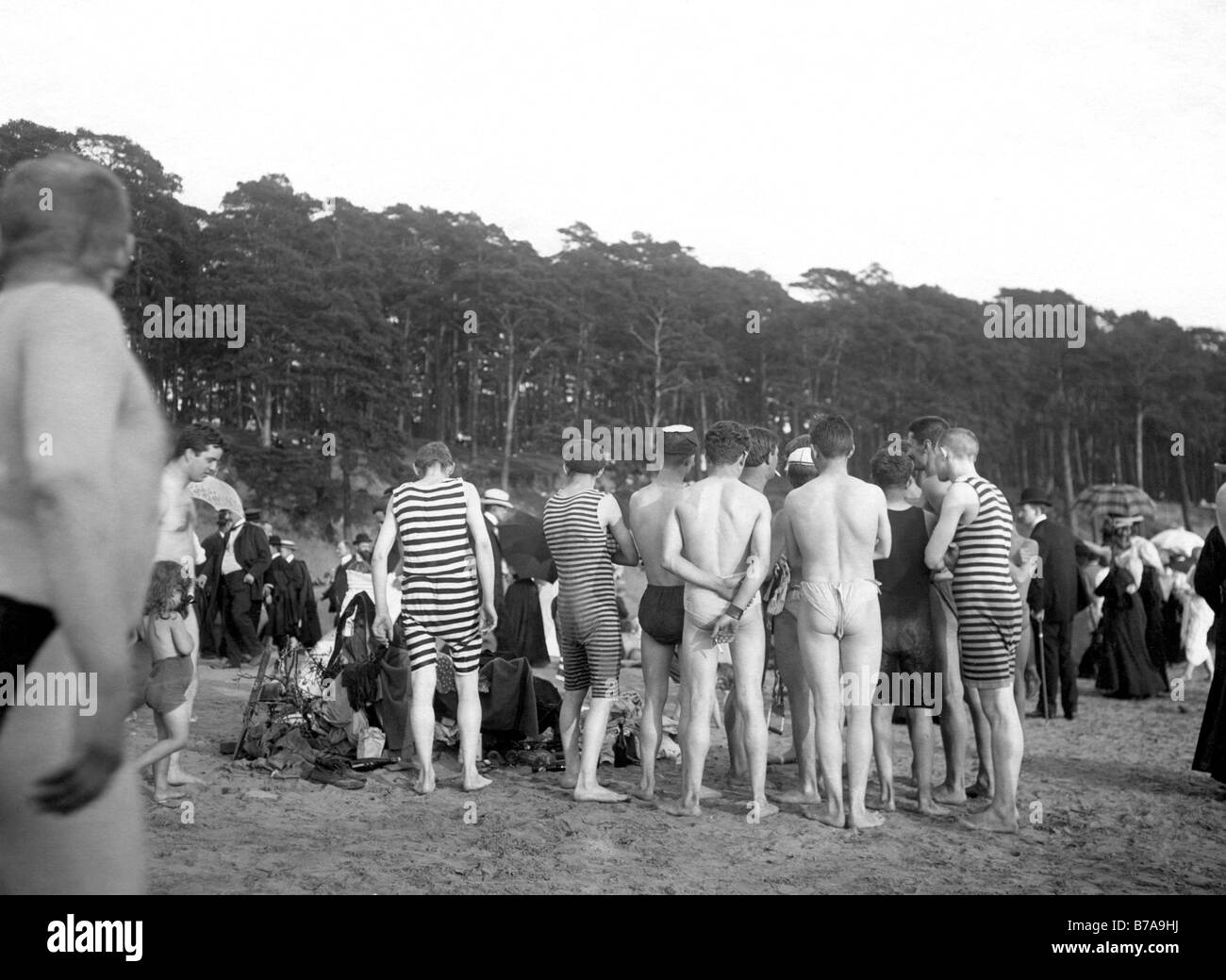 Photo historique, naturisme au lac de baignade, ca. 1920 Banque D'Images