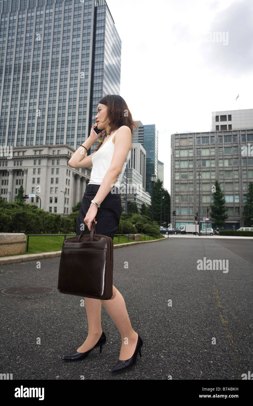 Jeune femme d'affaires, Tokyo, Japon, Asie Banque D'Images