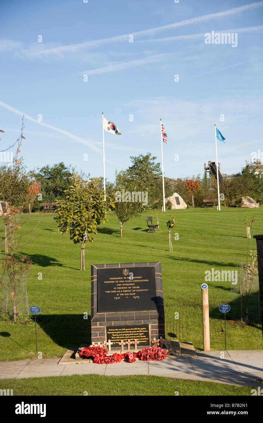 Mémorial de l'Extrême-Orient Briitish Prisonniers de guerre à la National Memorial Arboreteum à Alrewas dans le Staffordshire, Angleterre Banque D'Images