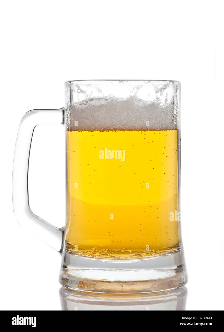 Beer mug isolé sur fond blanc Banque D'Images