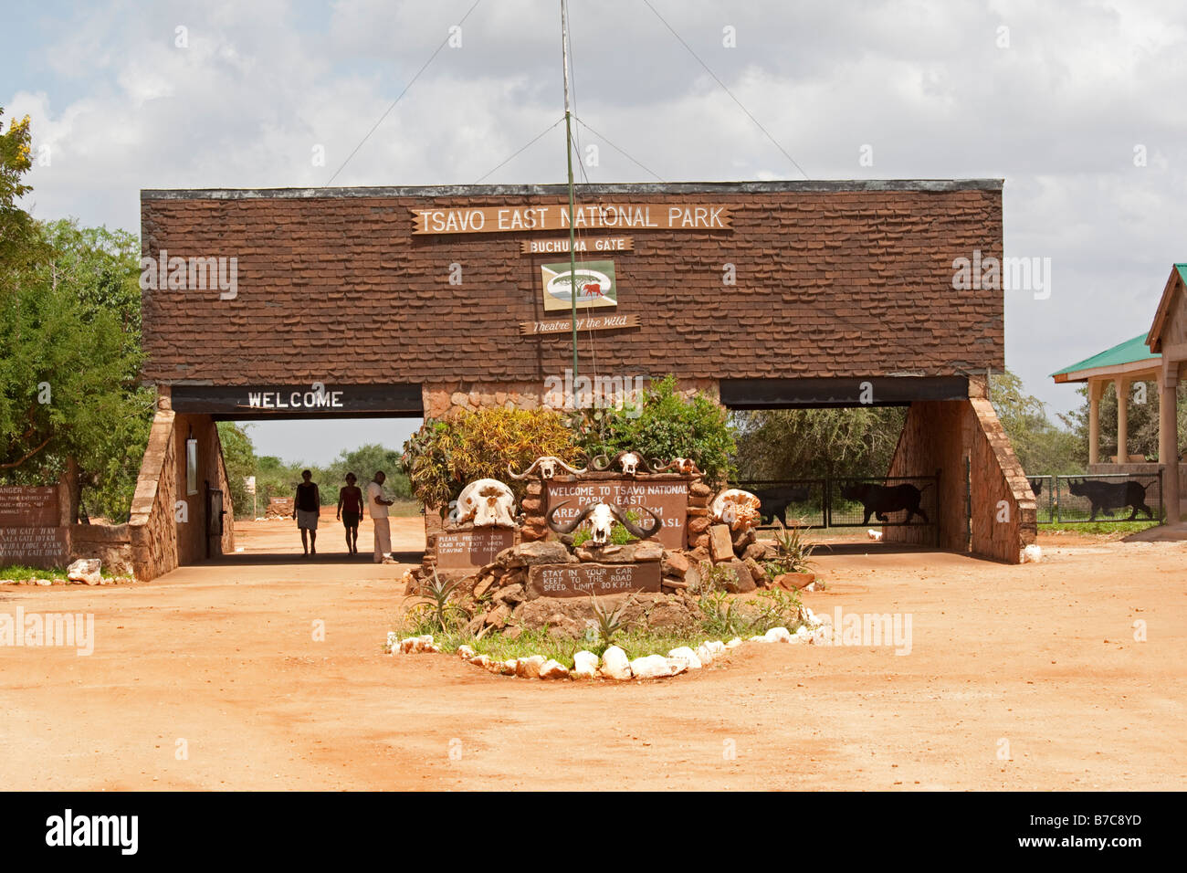 Buchuma entrée Gate du Parc national du Tsavo East au Kenya Banque D'Images