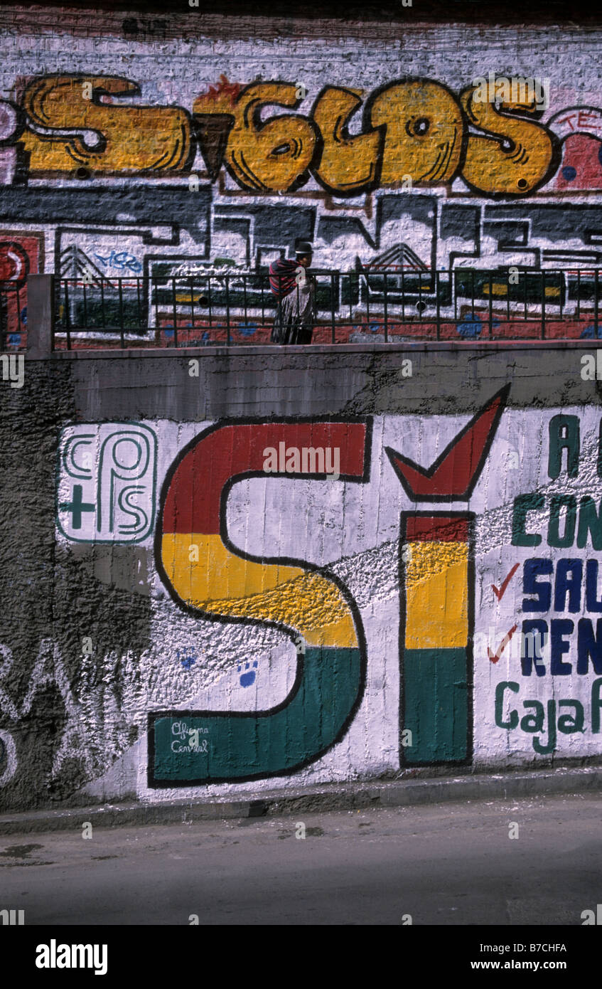 Murale pour 'Oui' campagne pour un référendum sur la nouvelle constitution qui a eu lieu le 25 janvier 2009, La Paz, Bolivie Banque D'Images