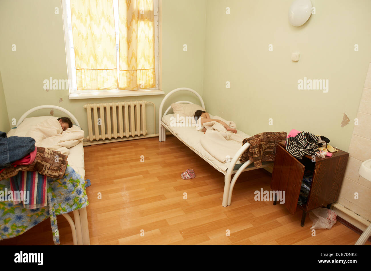 Les enfants dans l'hôpital des enfants, les Amguema, Tchoukotka, Sibérie Russie Banque D'Images