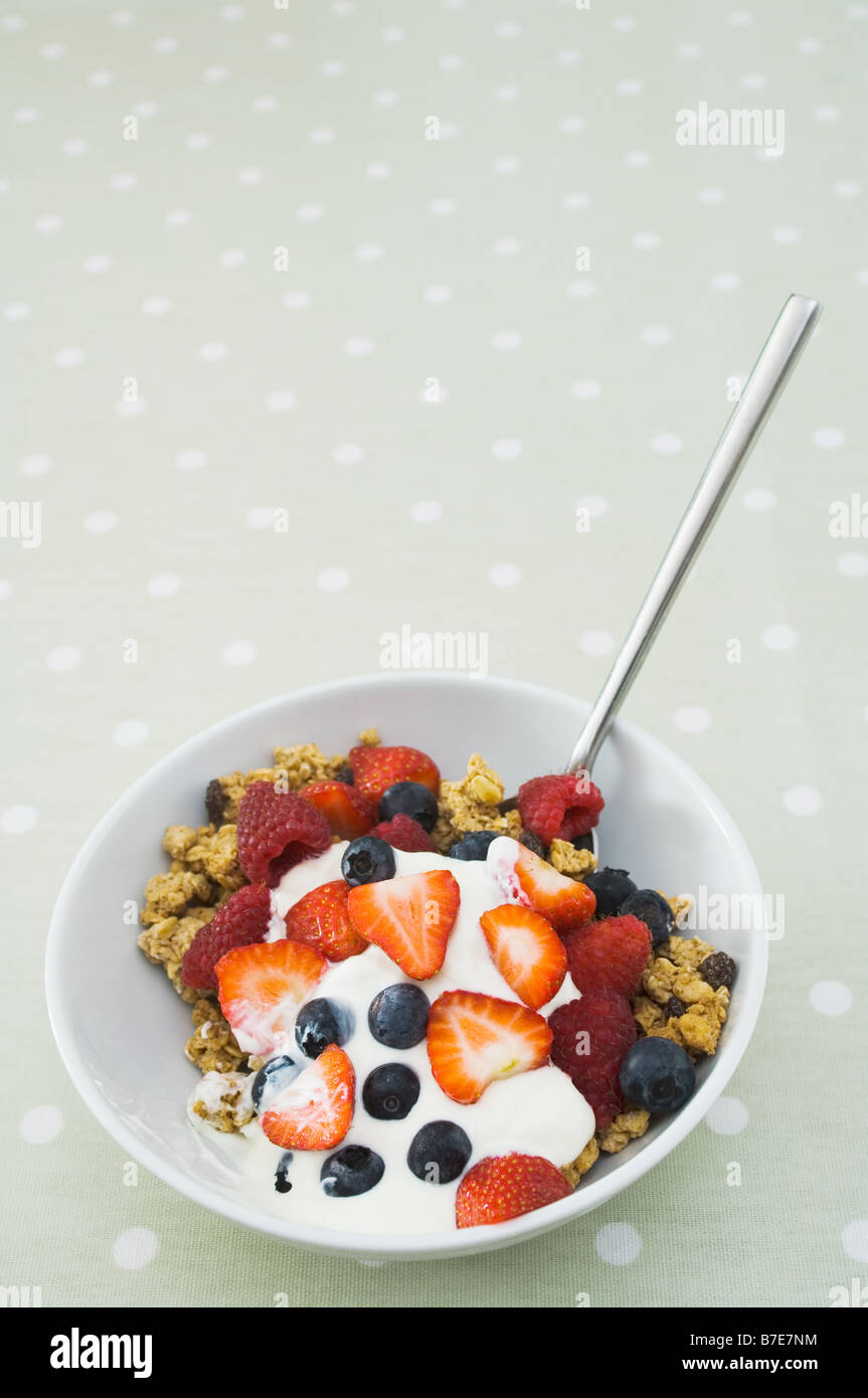 Petit déjeuner de fruits et granola Banque D'Images