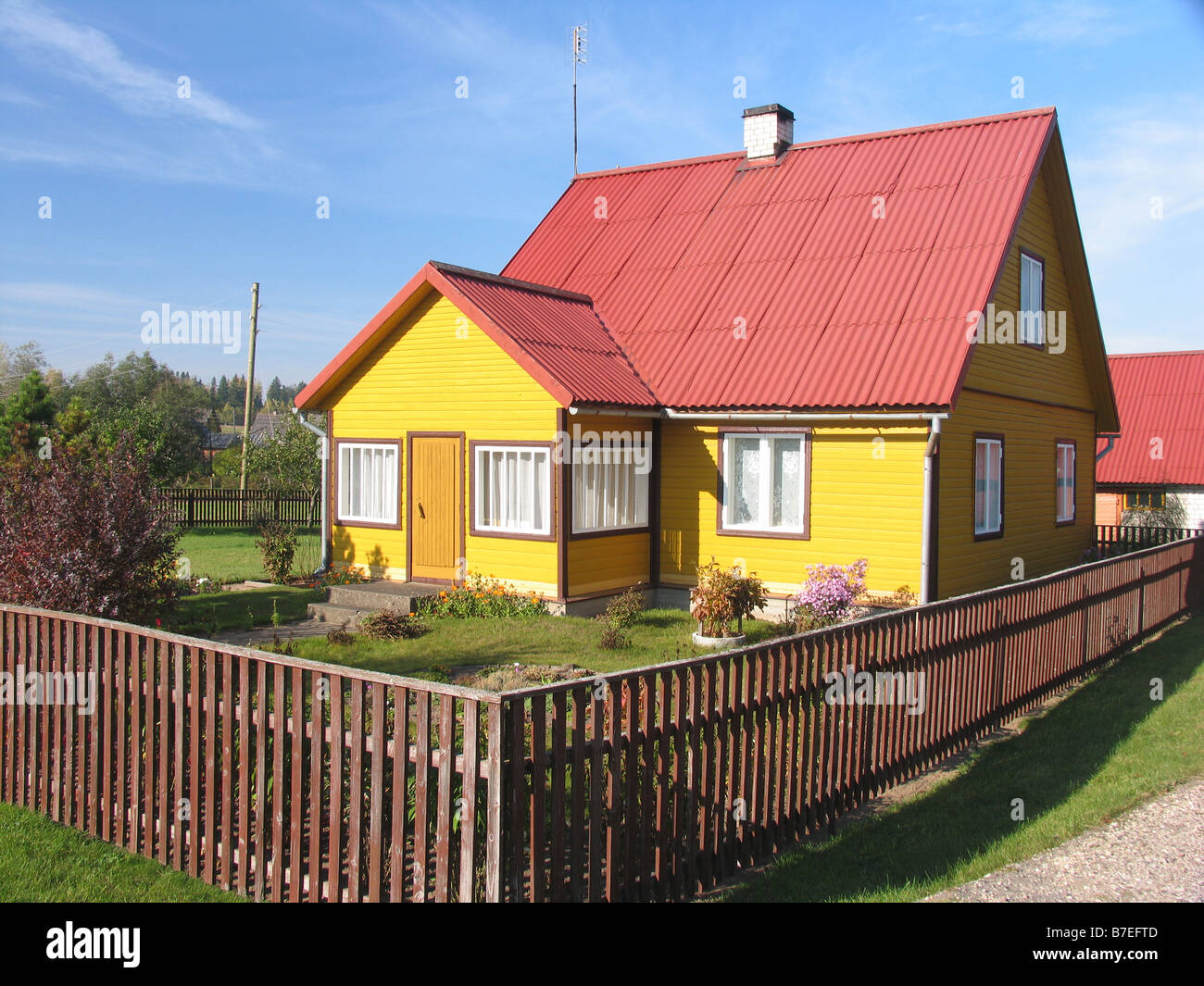 Maison Jaune à Võru Estonie Comté Banque D'Images