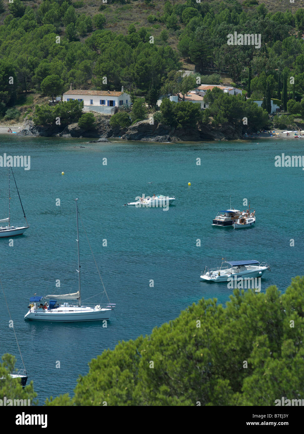 Près de la baie de Rosas, Espagne avec restaurant El Bulli en arrière-plan Banque D'Images