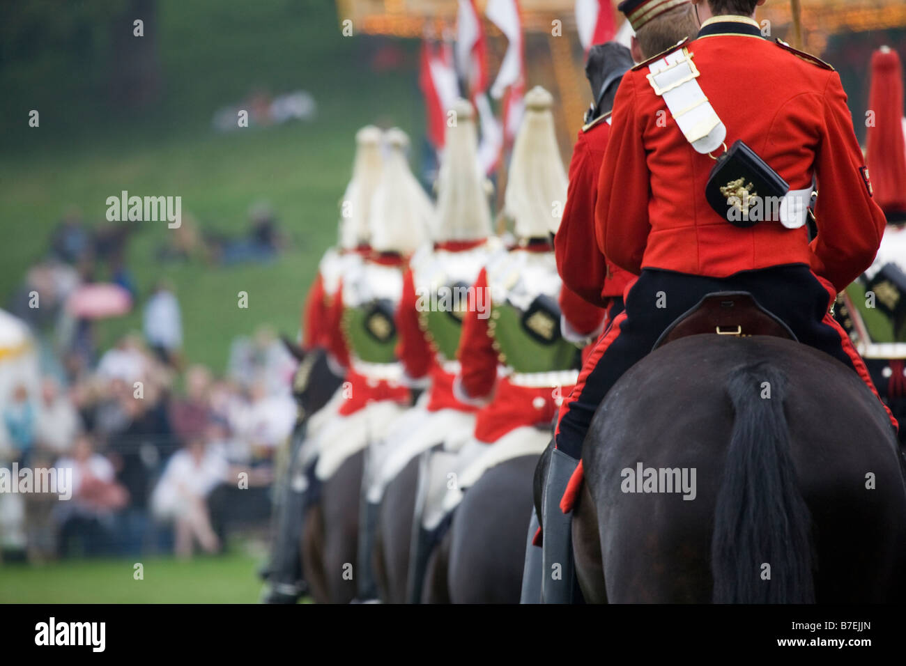 La montée des forces armées, le Carrousel de la Household Cavalry Regiment afficher, Chatsworth Country Park, Derbyshire. Banque D'Images