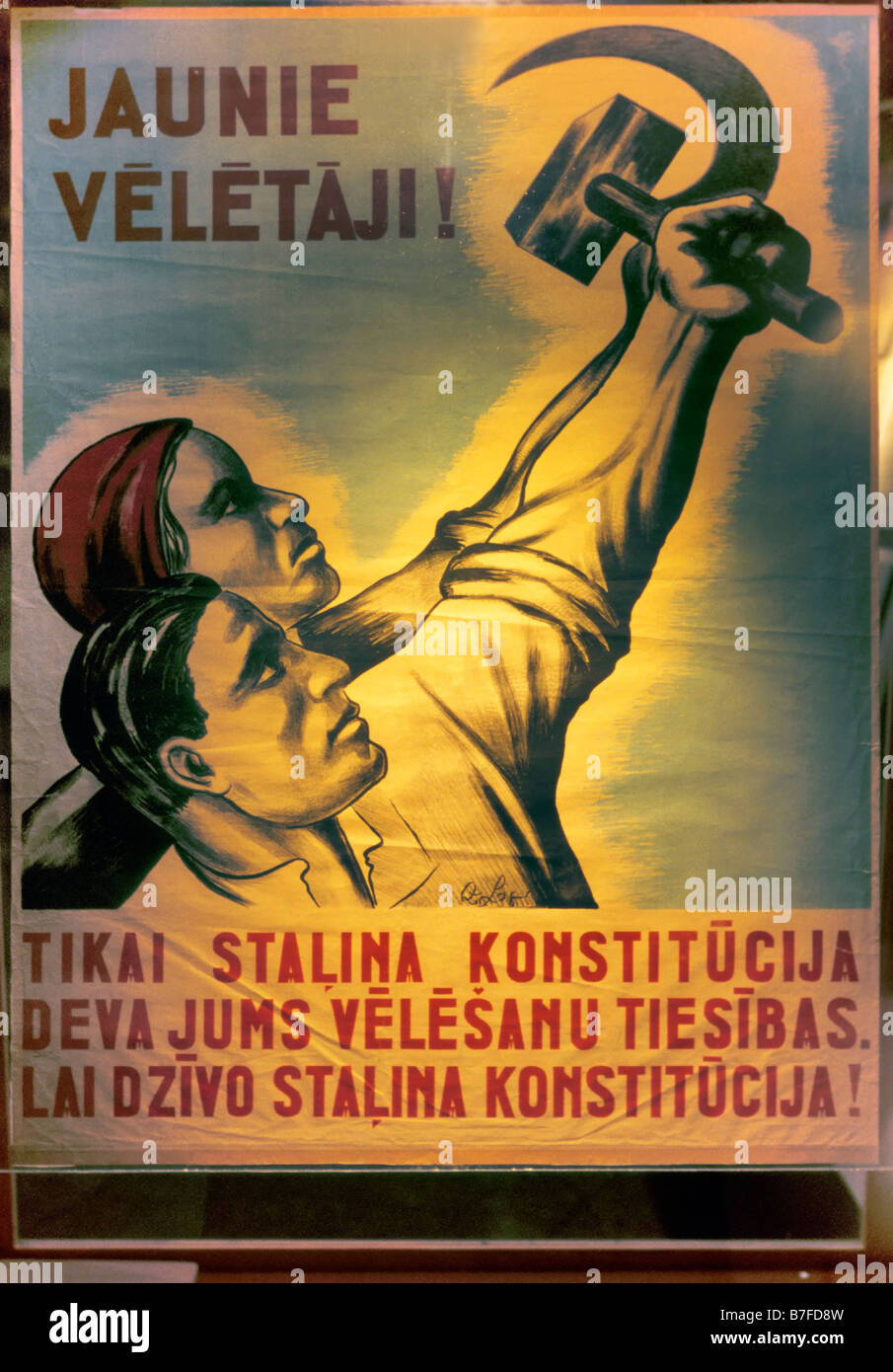 Affiche de propagande soviétique au Musée de l'occupation de Riga Lettonie Banque D'Images