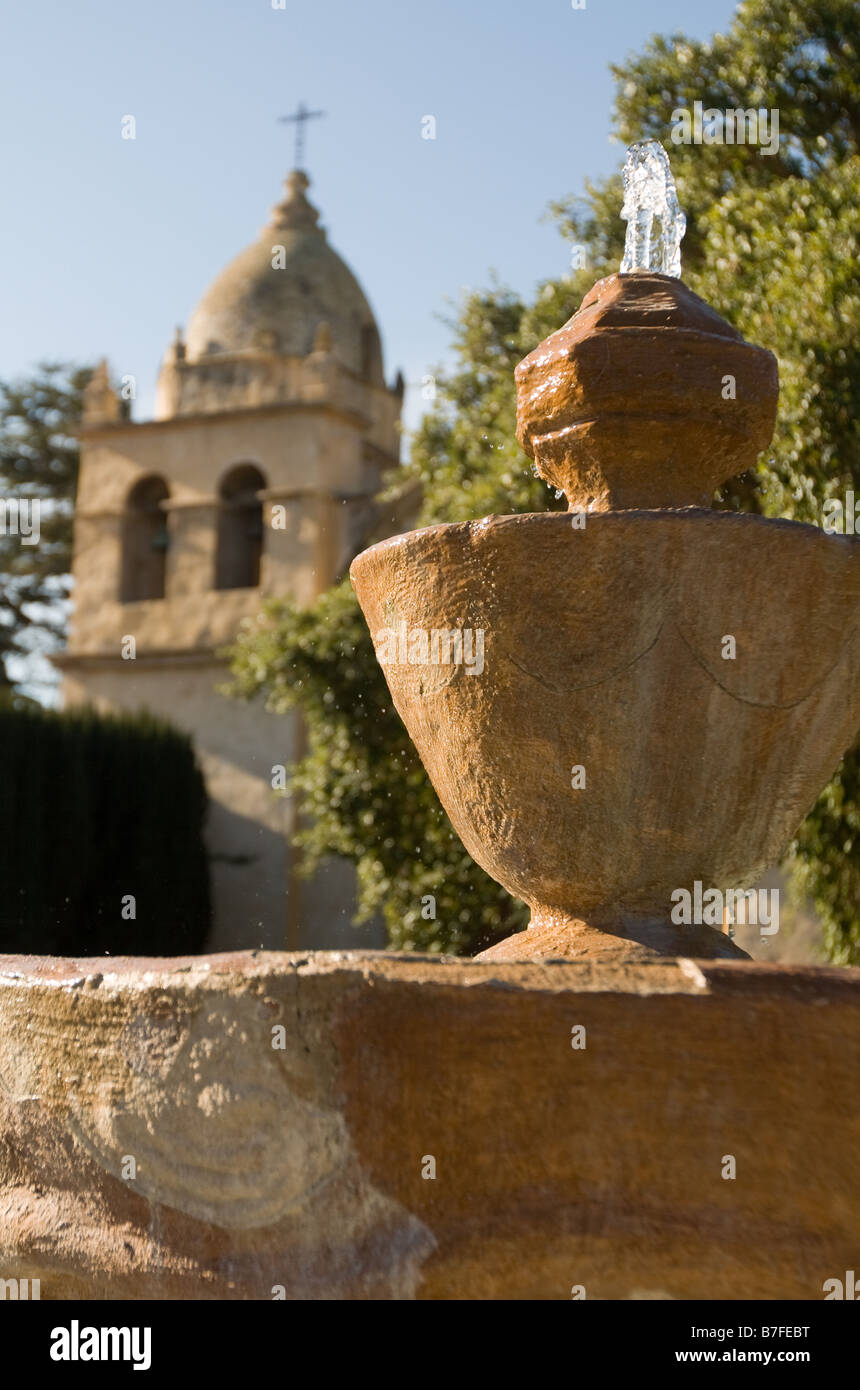 Champagne fontaine de style espagnol, Carmel Mission Banque D'Images