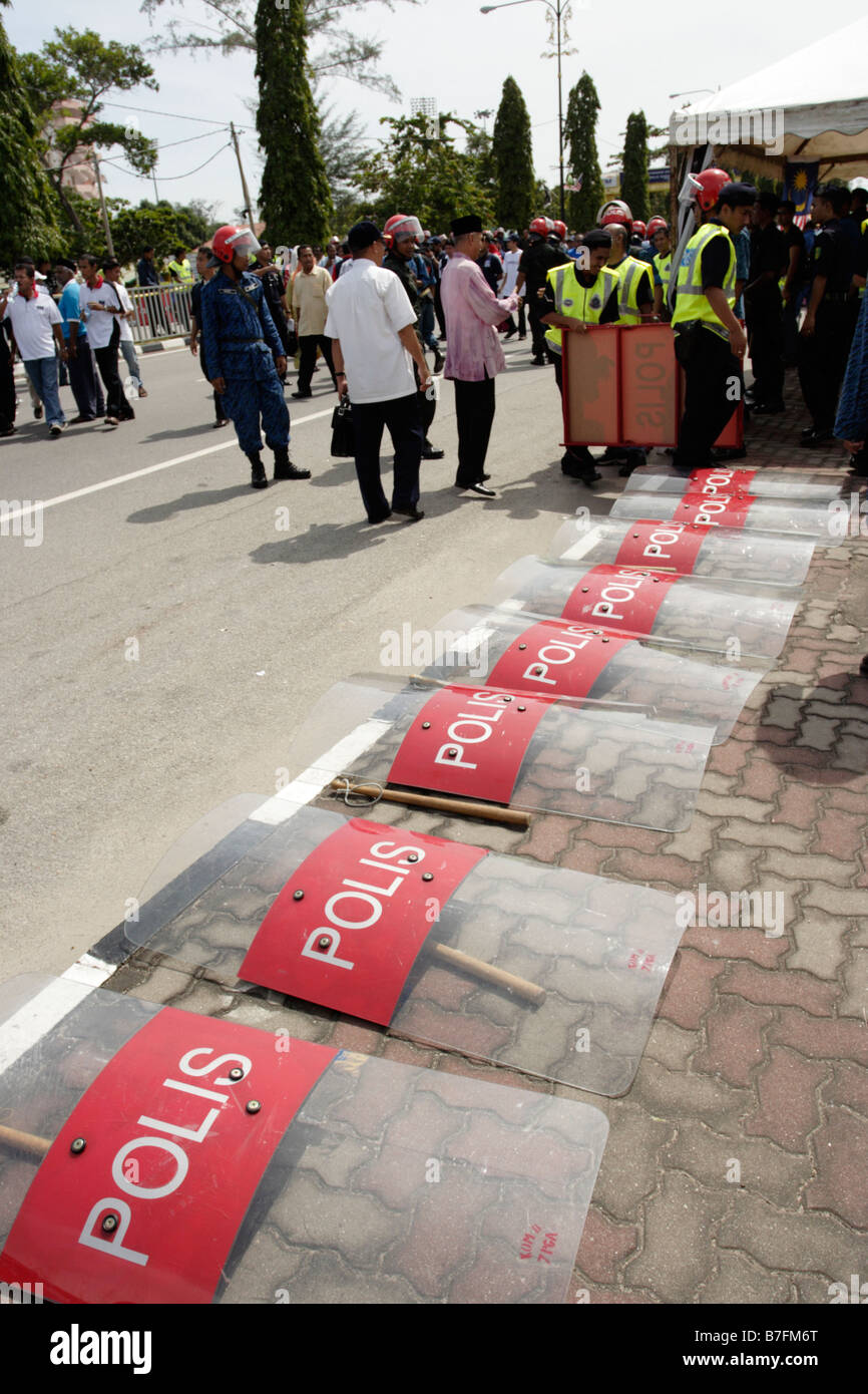 La police anti-émeutes des boucliers en Malaisie. Banque D'Images