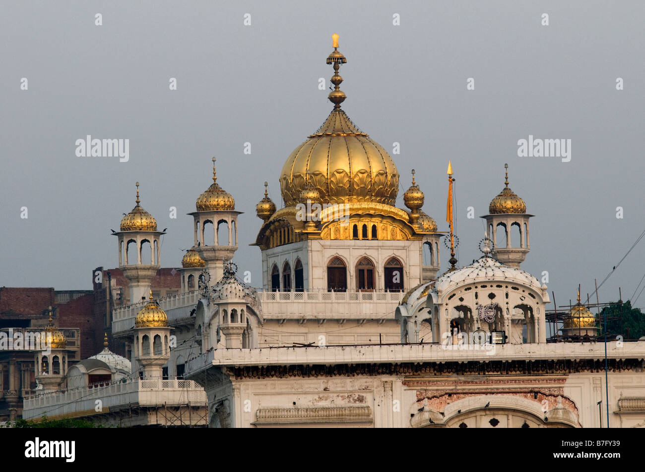 Temple d'or d'Amritsar. Le nord du Punjab. L'Inde. Banque D'Images