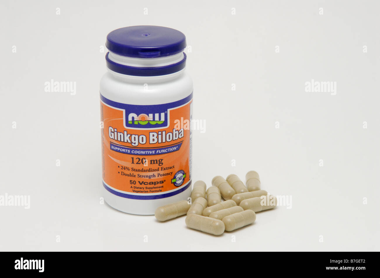 Le Ginkgo biloba capsulkes Banque D'Images