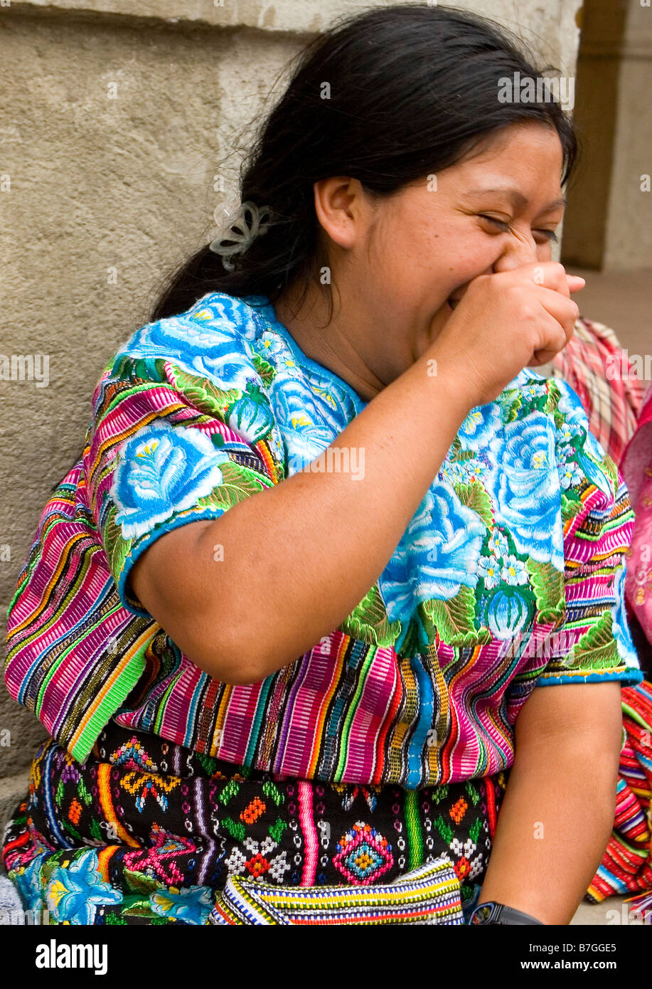 Portrait de femme guatémaltèque en riant Zunil, le Guatemala dans les hautes terres de l'Ouest Banque D'Images