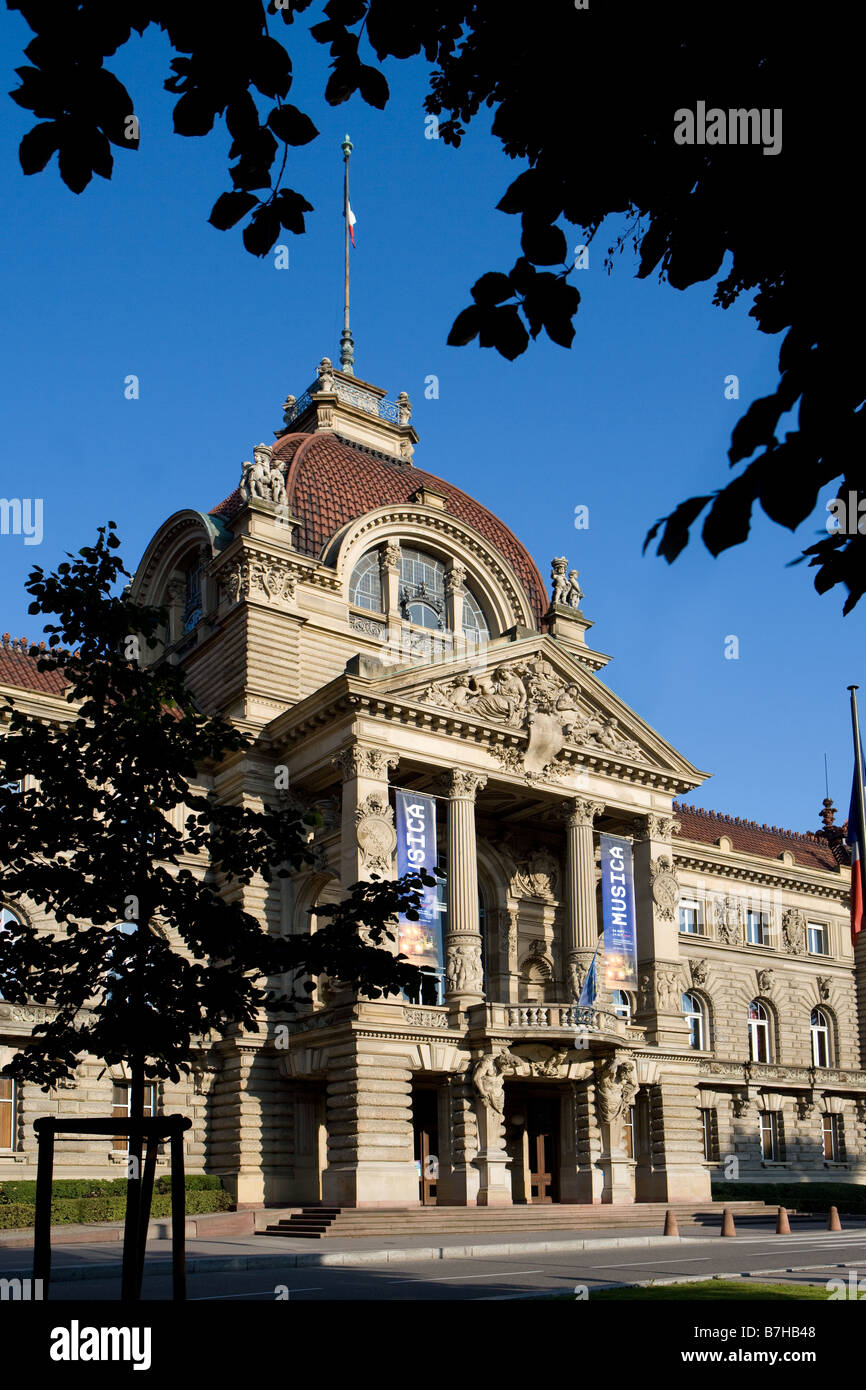 Palais du Rhin à la place de la République Banque D'Images