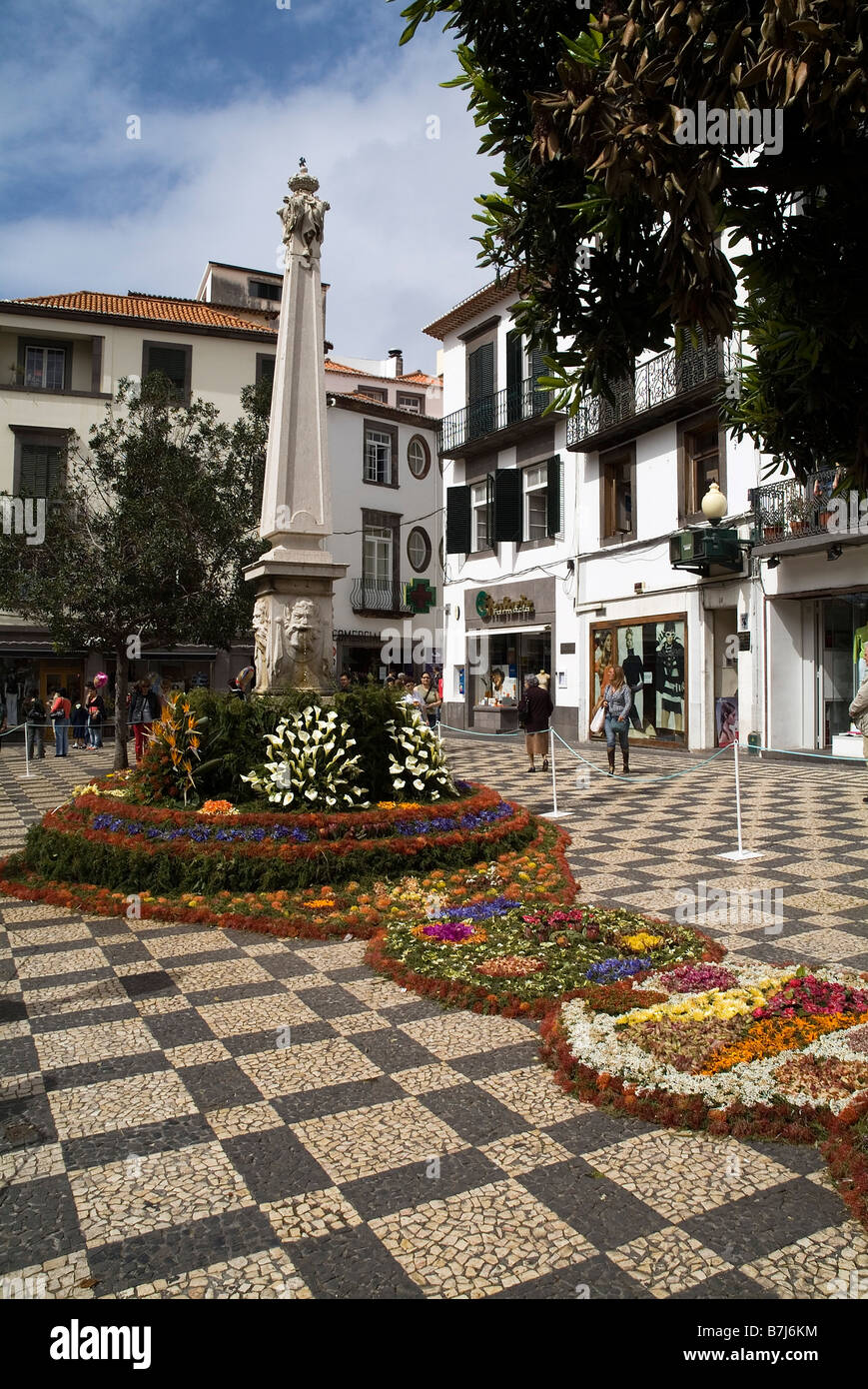 Festival des fleurs de Madère Funchal dh de tapisserie décoration fleurs centre-ville rue place l'art mural fleurs Banque D'Images