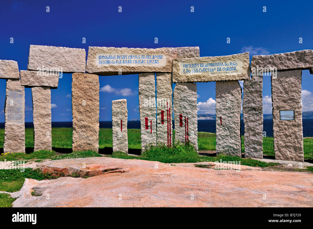 L'Art de pierre dans le parc de sculptures dans un parque Corogne, Galice, Espagne Banque D'Images