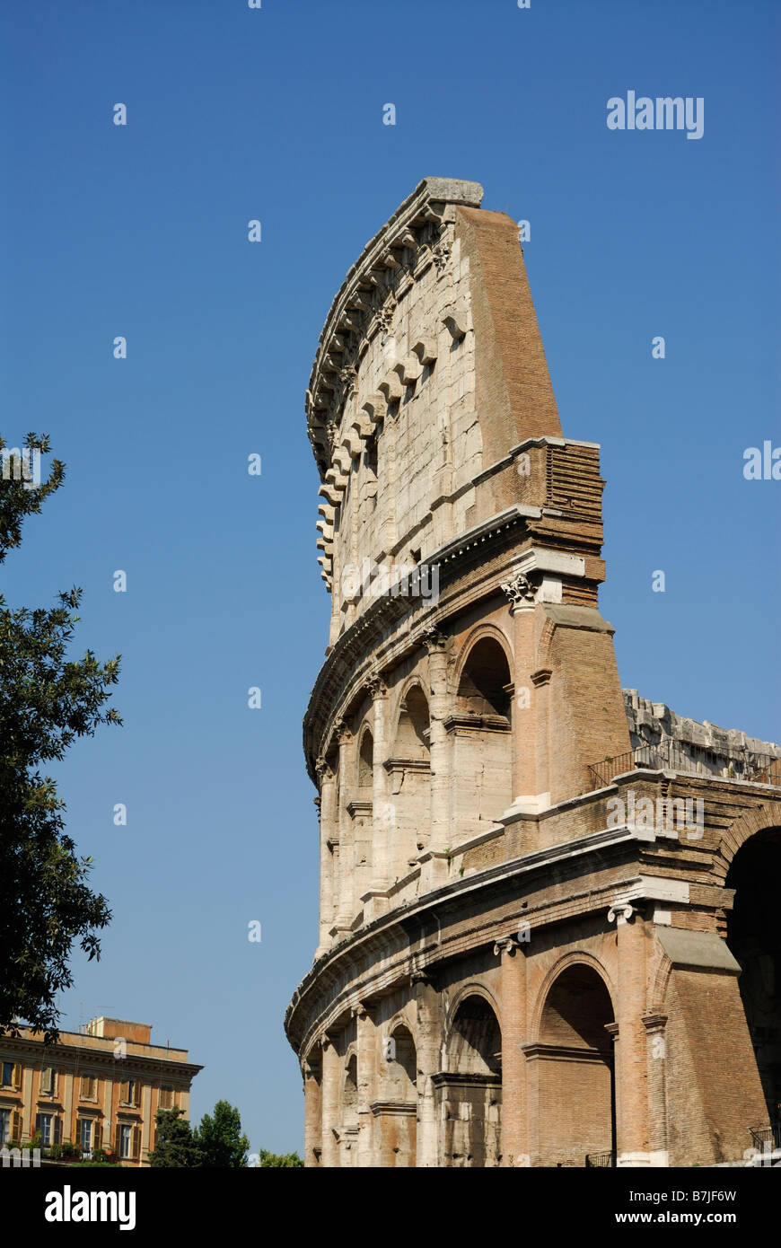 Le colisée romain, symbole de l'ancien empire romain Rome Italie Banque D'Images