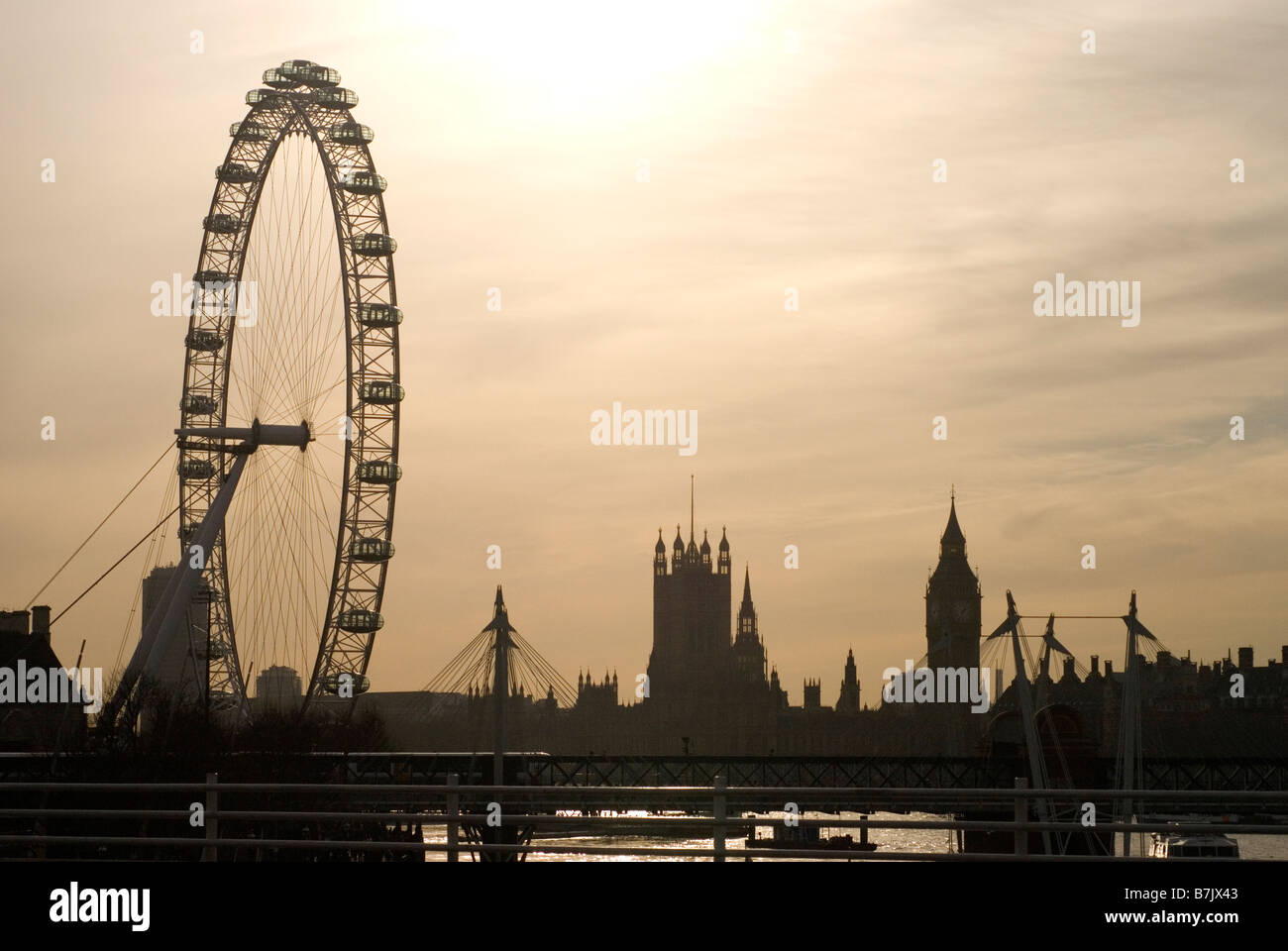 Le London Eye Big Ben et les chambres du Parlement Banque D'Images