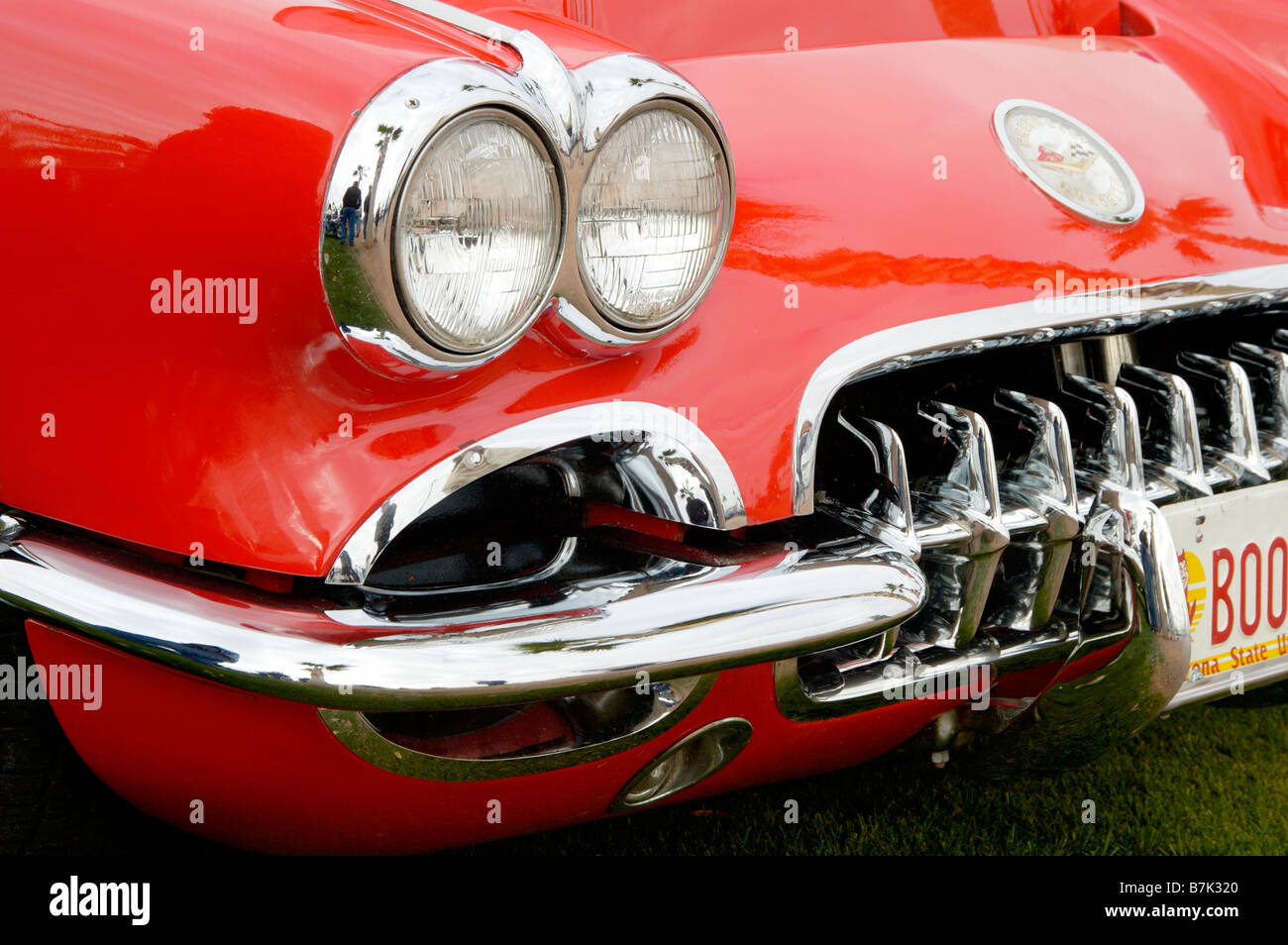 1960 Corvette décapotable rouge sur l'affichage à une exposition de voiture en Arizona l'hiver 2007 Banque D'Images