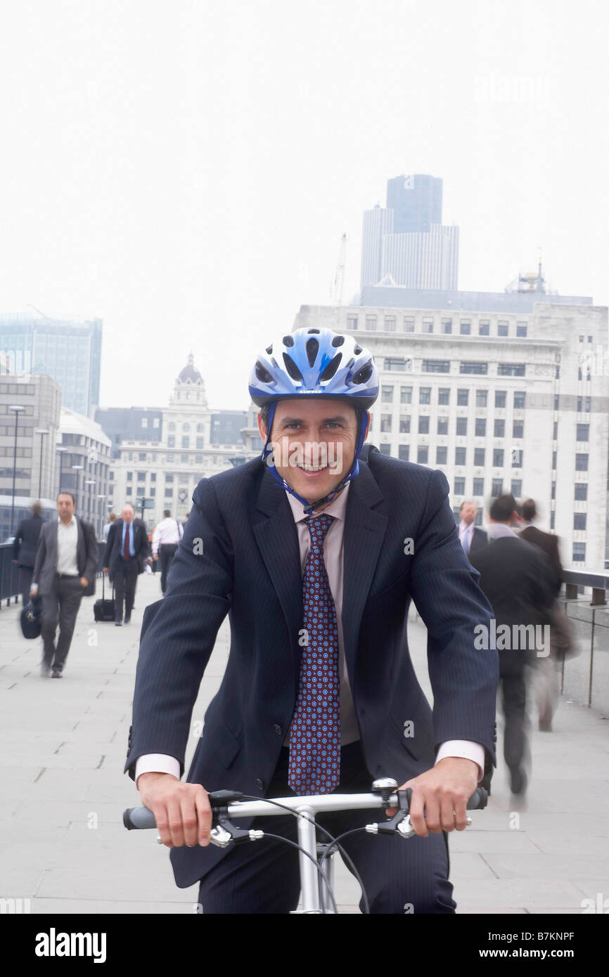 Business Man on bicycle Banque D'Images