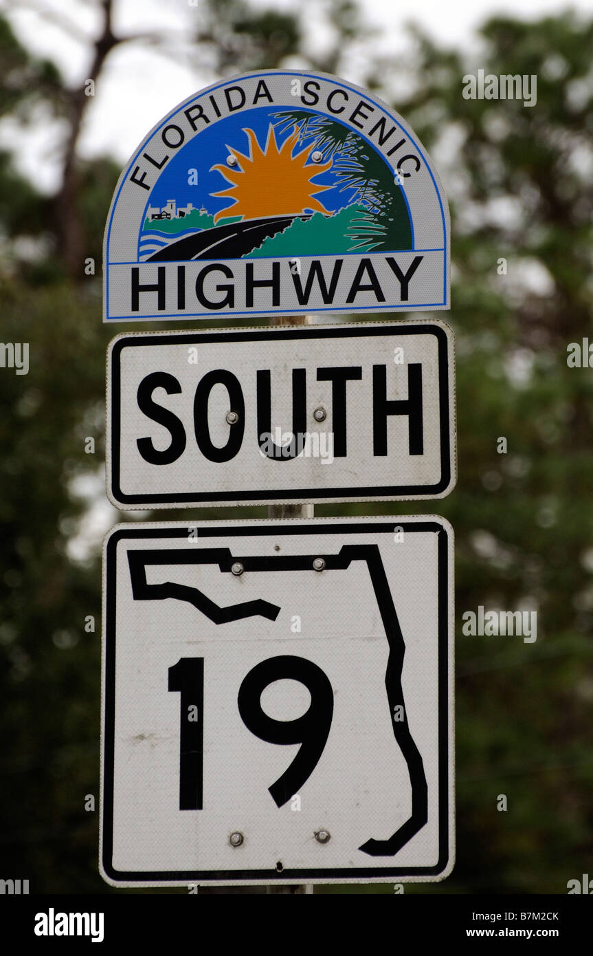 Signalisation routière pour la couleur de la route panoramique de la Floride du sud. USA 19 Banque D'Images