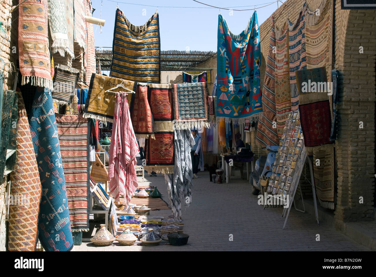 Artisanat et médina Tozeur Tunisie Banque D'Images