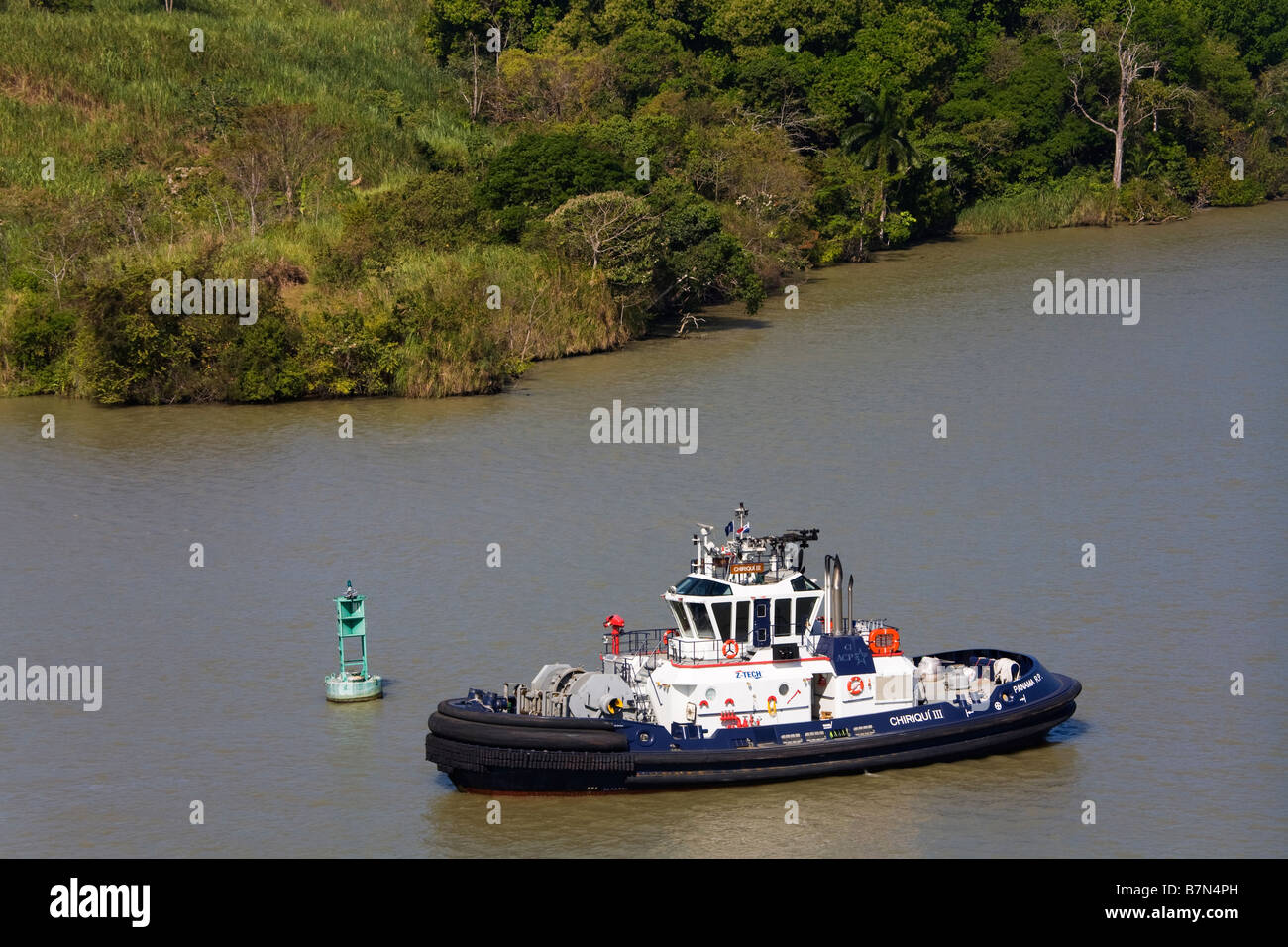Tugboat à Miraflores Lake Canal de Panama Panama Amérique Centrale Banque D'Images