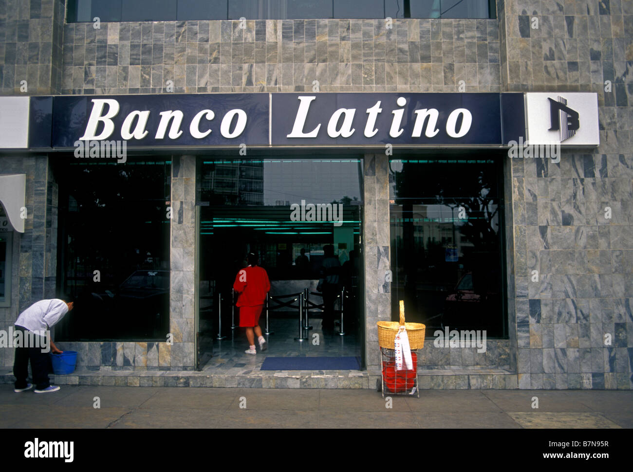 Banco latino Banque de photographies et d'images à haute résolution - Alamy