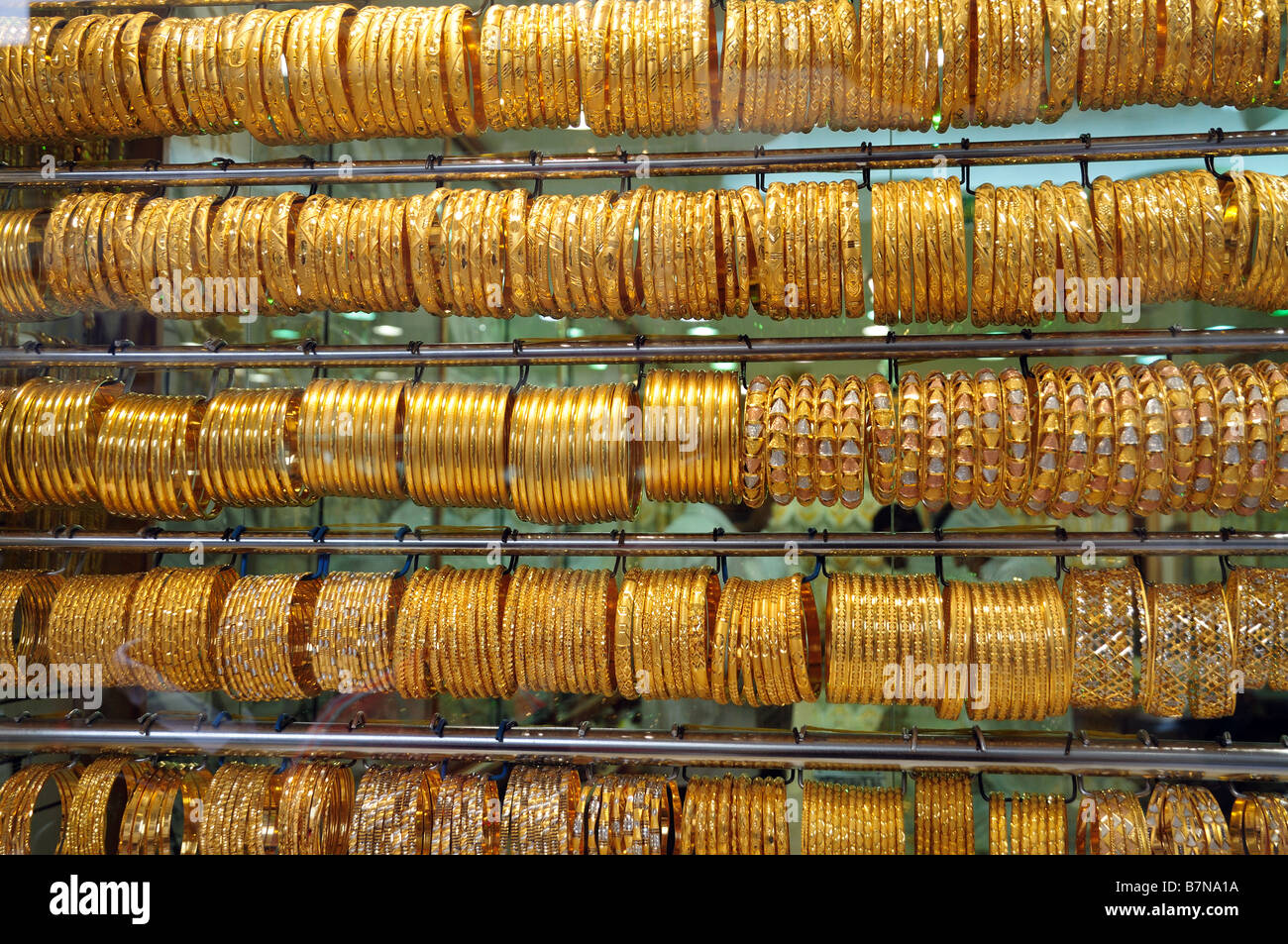 Des bijoux à Dubaï, dans le souk de l'or Banque D'Images