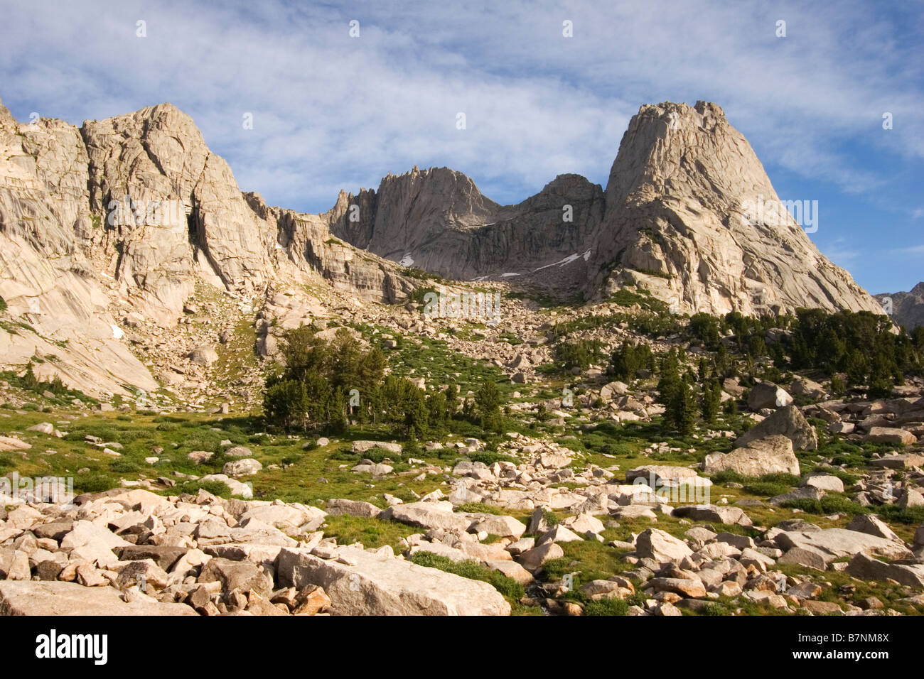 Pingora pic dans le Cirque des tours de la gamme Wind River Wilderness Bridger Bridger National Forest Wyoming Banque D'Images