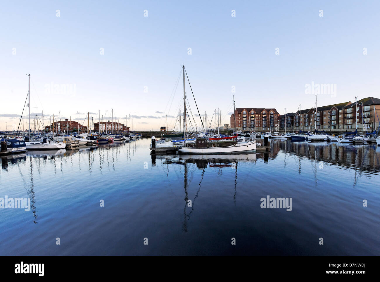 Hartlepool Marina sur une soirée tranquille Banque D'Images
