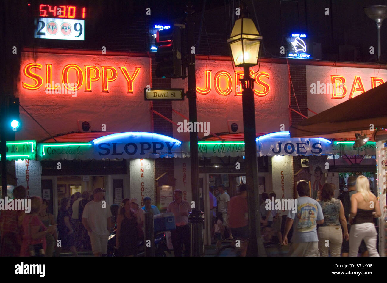 Sloppy joes Vue de nuit bar à Key West en Floride Banque D'Images