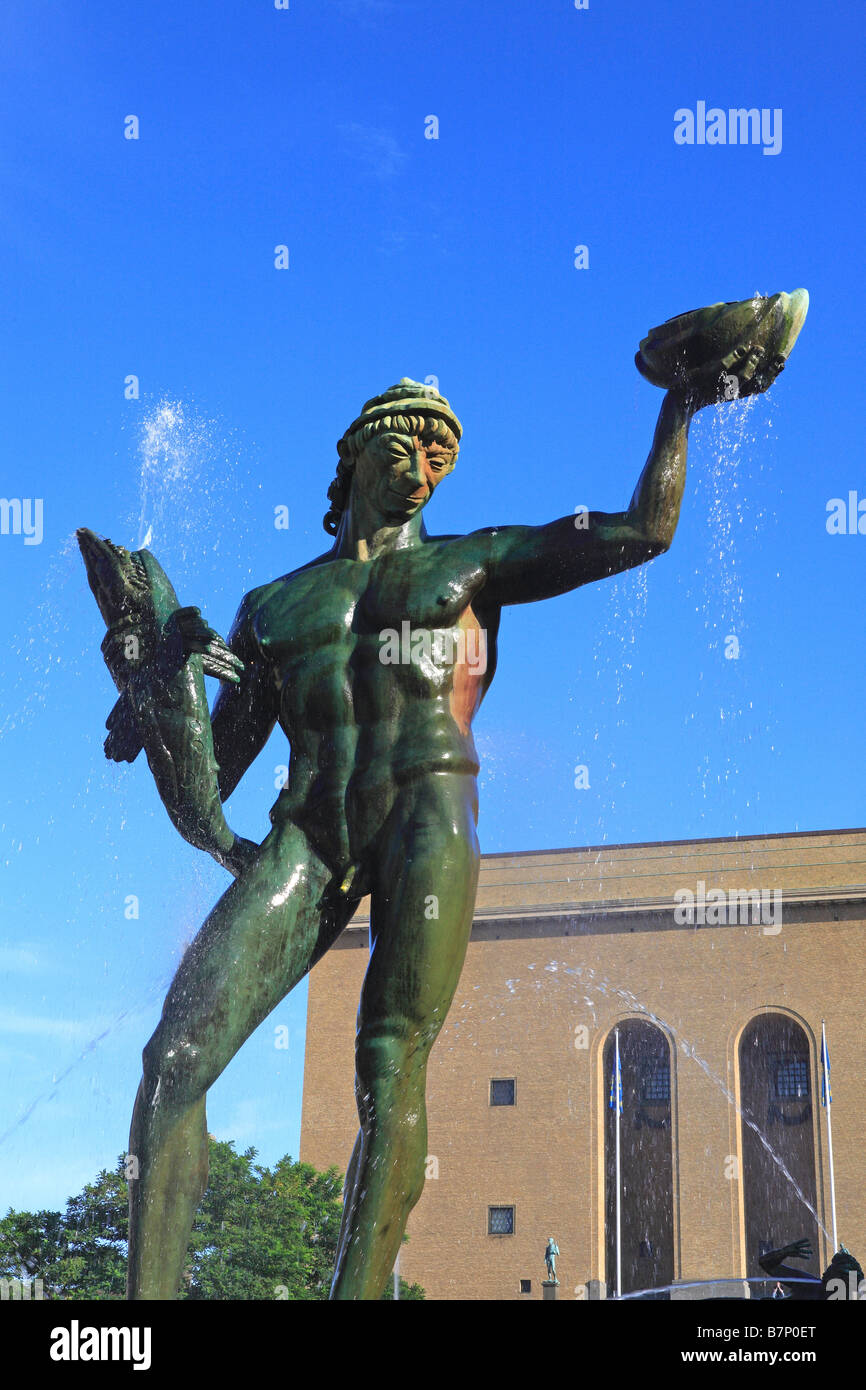 La Suède, Göteborg, Gotaplatsen, Statue de Carl Milles' Poseidon en face de Konstmuseet (le musée d'art) Banque D'Images