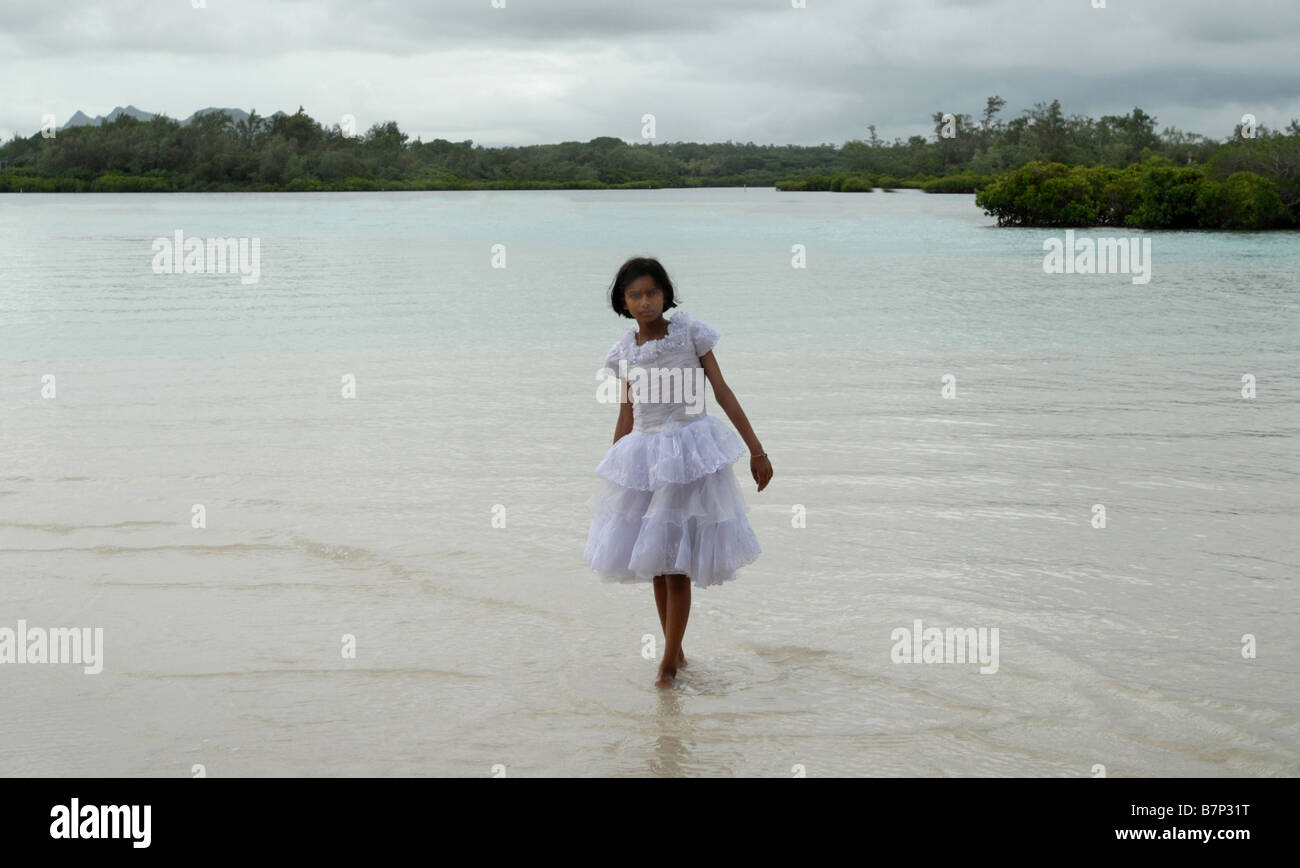 Mauritius girl dress Banque de photographies et d'images à haute résolution  - Alamy