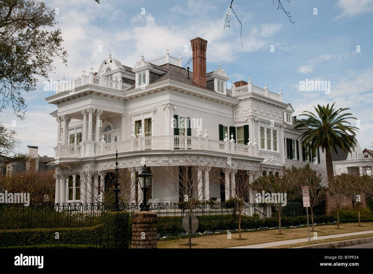 Exemples de l'architecture de la Nouvelle Orléans dans le Garden District, principalement sur St Charles Avenue Banque D'Images