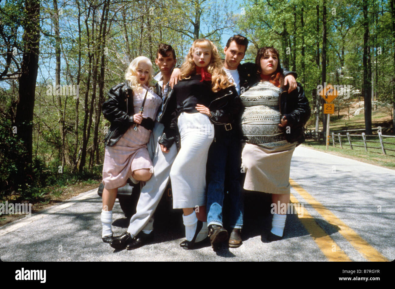 Cry-Baby USA Année : 1990 Réalisateur : John Waters Kim McGuire, Darren ...