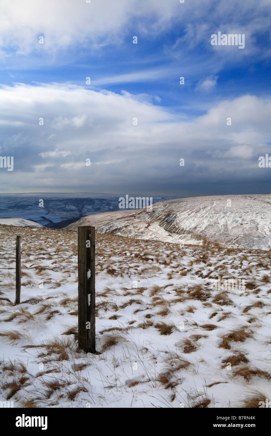 Vue d'hiver de Westend Moss et Bleaklow de Wilmer Hill, Derbyshire Peak District National Park, Angleterre Royaume-uni Banque D'Images