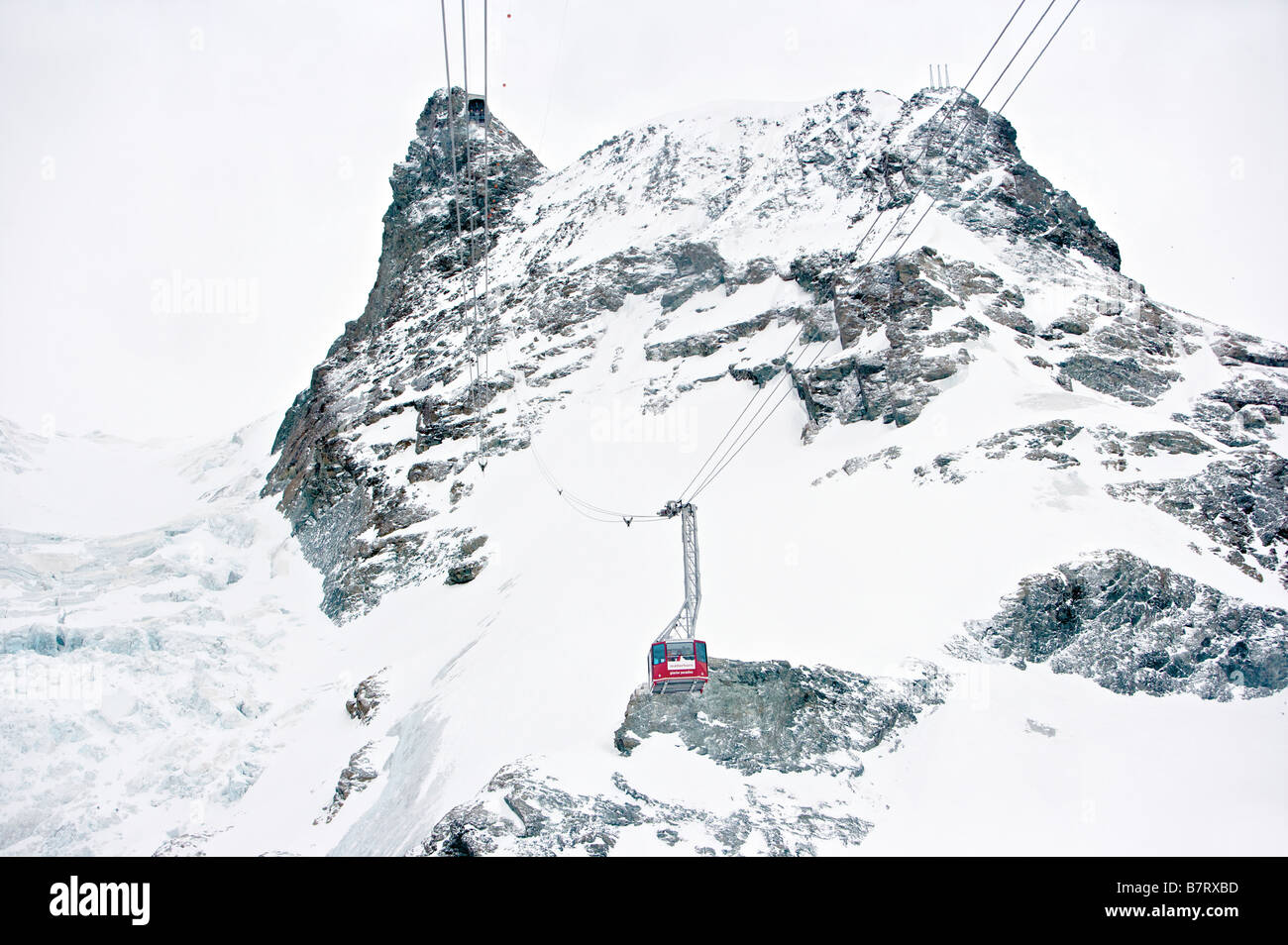 Téléphérique Matterhorn glacier paradise Banque D'Images