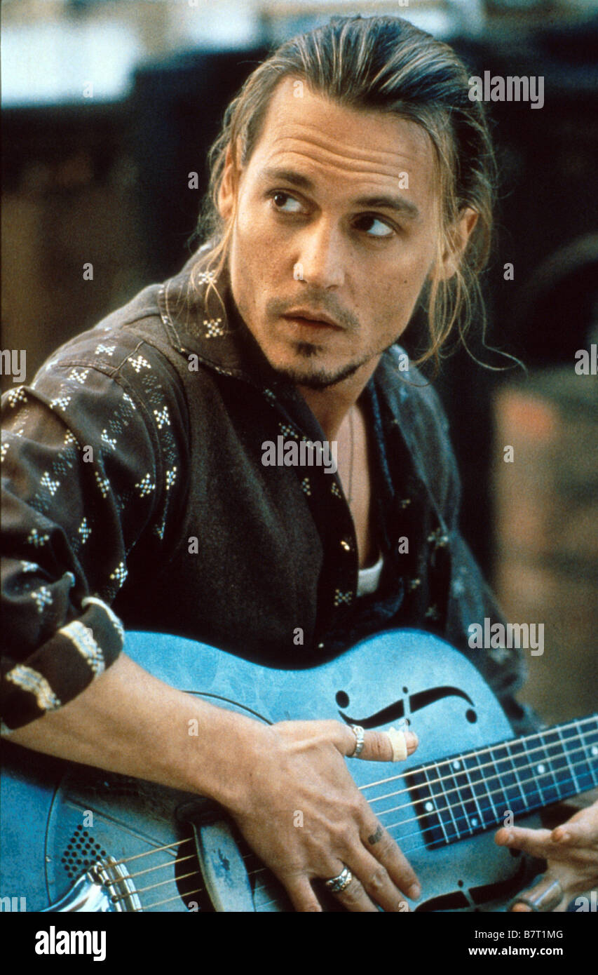 Johnny depp guitar Banque de photographies et d'images à haute résolution -  Alamy