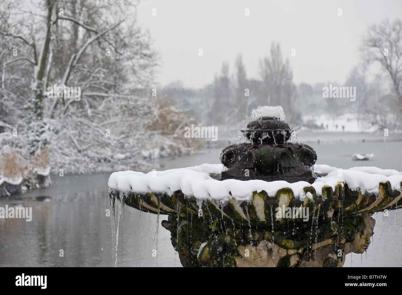 Les Jardins de Kensington couverts en février snow NW7 London United Kingdom Banque D'Images