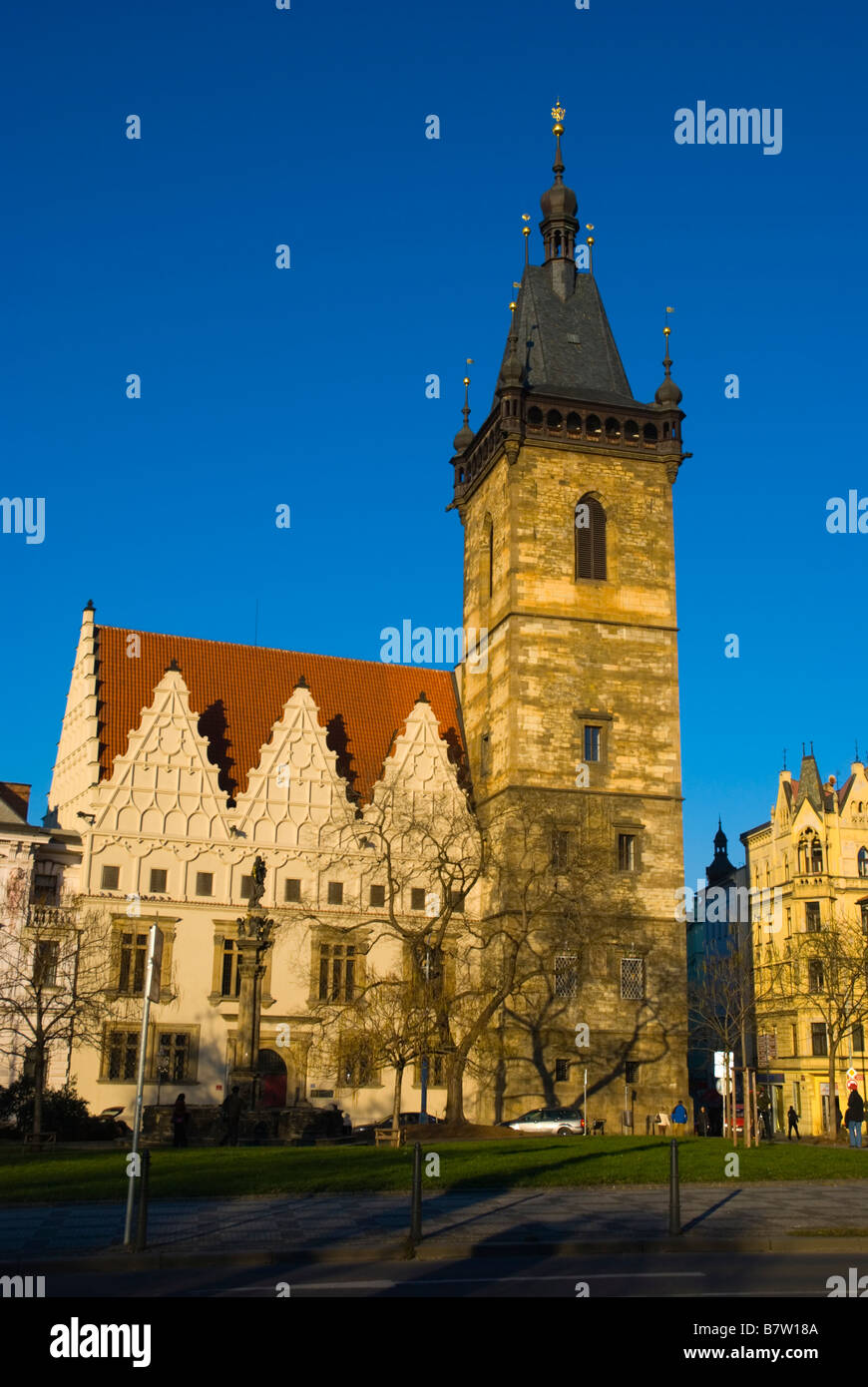 La place Karlovo Namesti avec Novomestska radnice, dans le centre de Prague République Tchèque Europe Banque D'Images